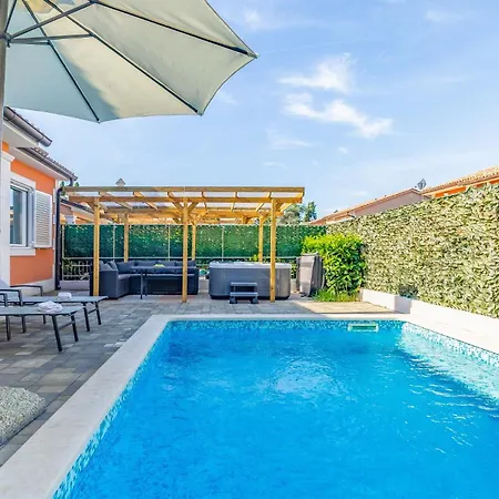 Lotus By Istrabook *