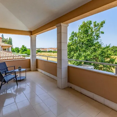 Lotus By Istrabook Villa