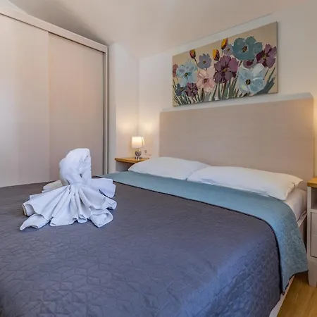 Villa Lotus By Istrabook