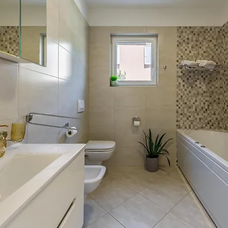 Villa Lotus By Istrabook *