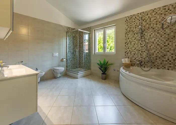 Villa Lotus By Istrabook