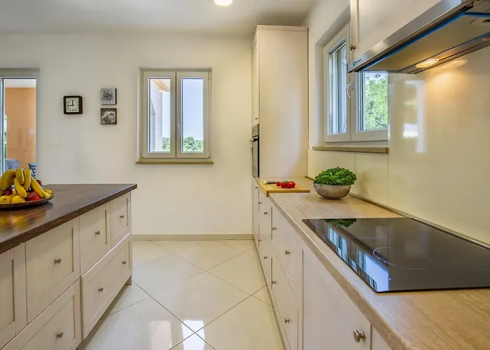 Villa Lotus By Istrabook *