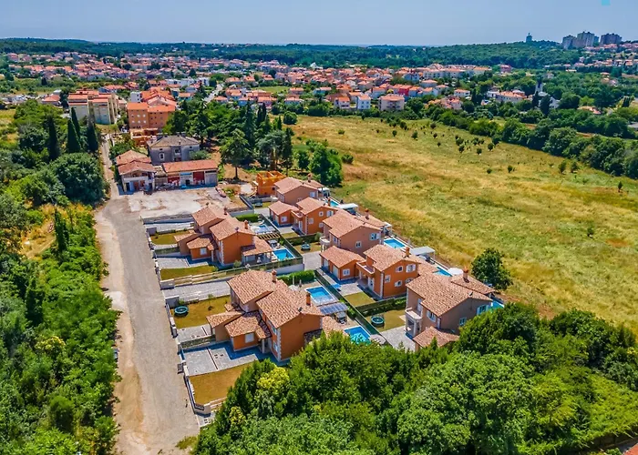 Lotus By Istrabook Villa *