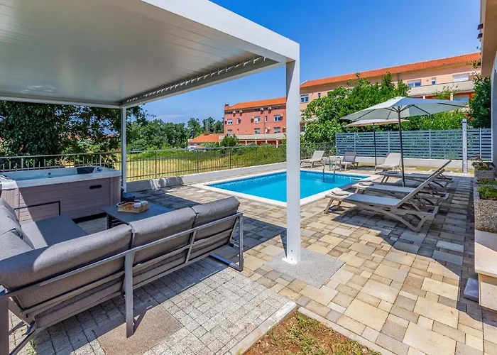 Lotus By Istrabook *