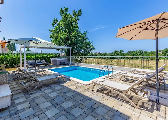 Villa Lotus By Istrabook