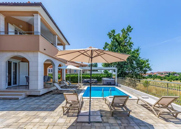 Villa Lotus By Istrabook *