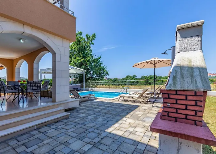 Lotus By Istrabook *