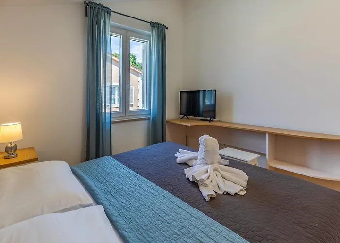 Lotus By Istrabook *