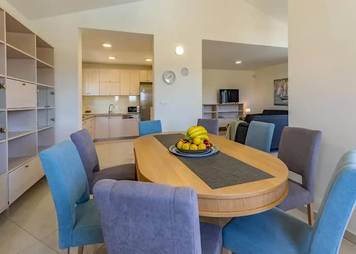 Villa Lotus By Istrabook