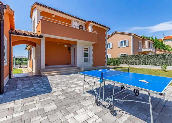 Lotus By Istrabook Villa *