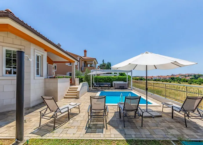 Villa Lotus By Istrabook