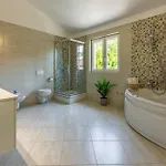Villa Lotus By Istrabook