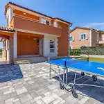 Lotus By Istrabook Villa *